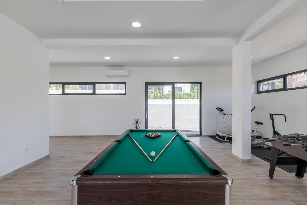 Luxury Villa La Nonna Ana - Heated Pool, Sea View, Near Split Kastela Dış mekan fotoğraf