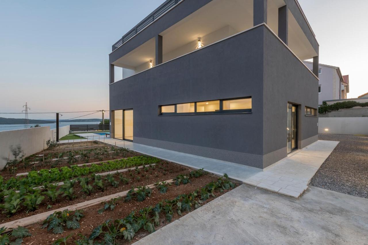 Luxury Villa La Nonna Ana - Heated Pool, Sea View, Near Split Kastela Dış mekan fotoğraf
